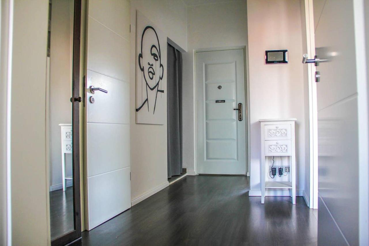 Exklusive 2 Zimmer Wohnung Mit Balkon In Top Lage! BRE Eksteriør bilde